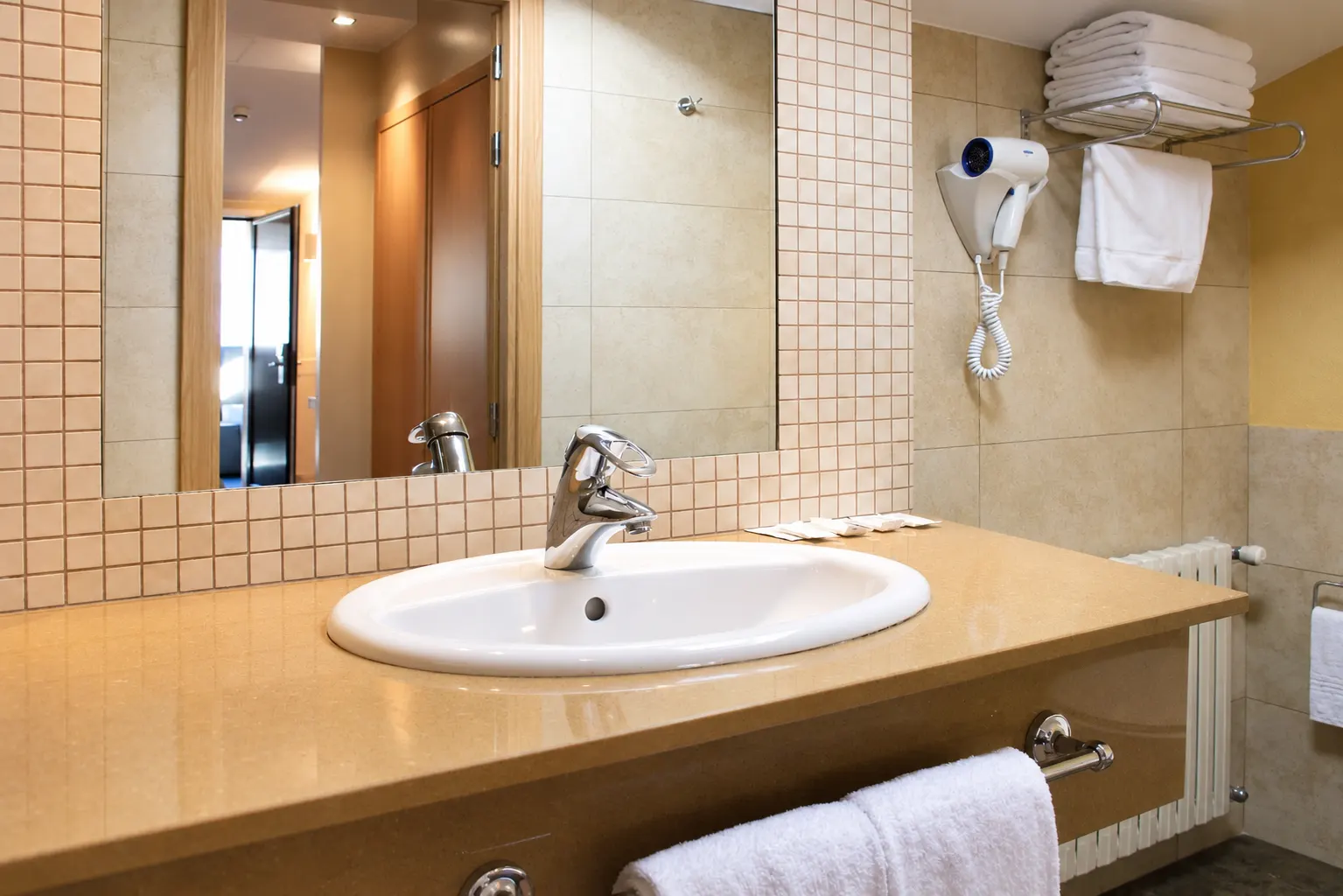 Bathroom washbasin