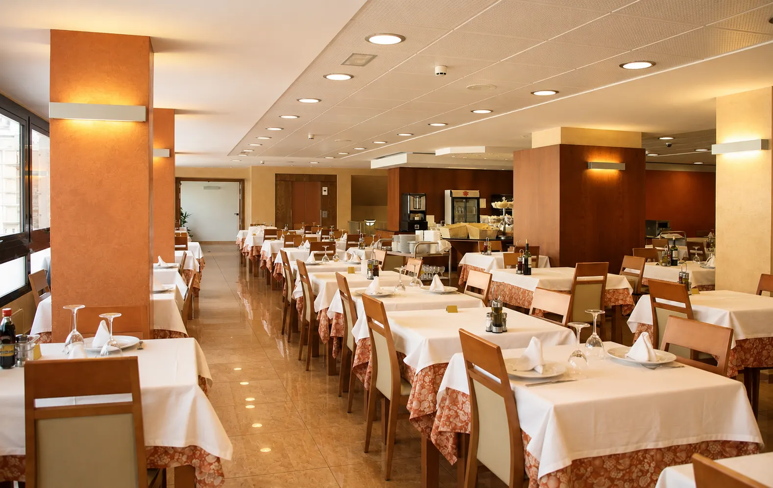Breakfast room